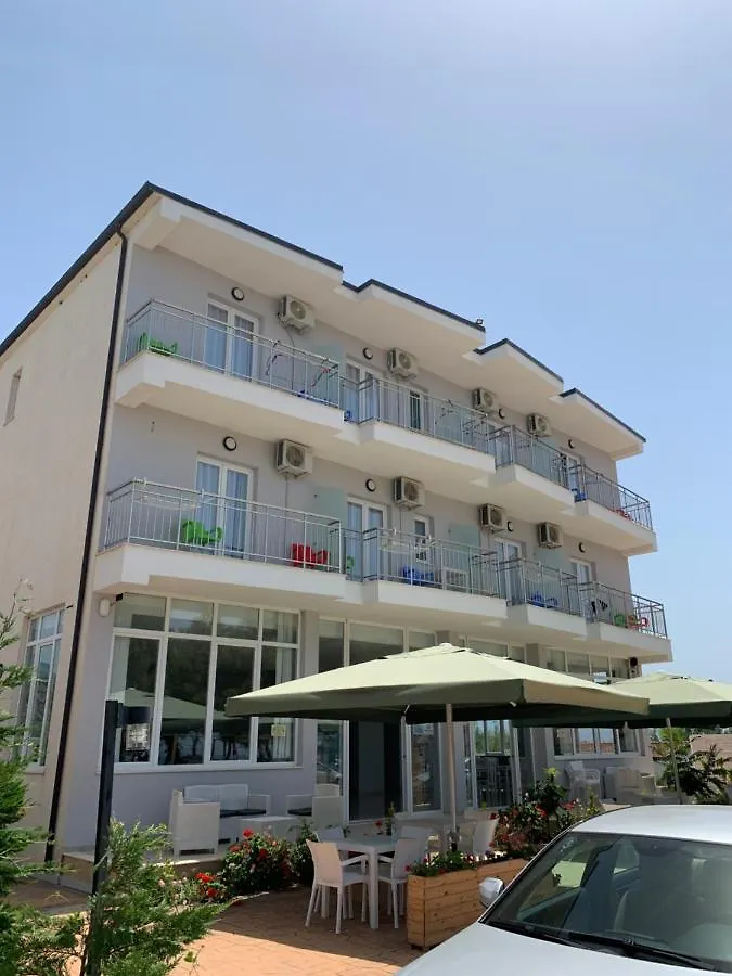 Hotel Sunny Breeze Shëngjin 0*,  Albanie